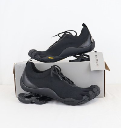 o1rshd1 Toe Low Top Knit LF Monocolor Sneaker shoe in Black