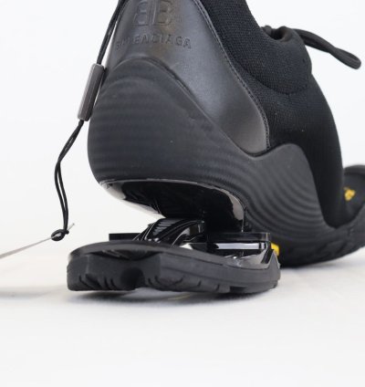 o1rshd1 Toe Low Top Knit LF Monocolor Sneaker shoe in Black