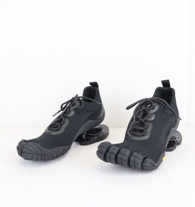 o1rshd1 Toe Low Top Knit LF Monocolor Sneaker shoe in Black