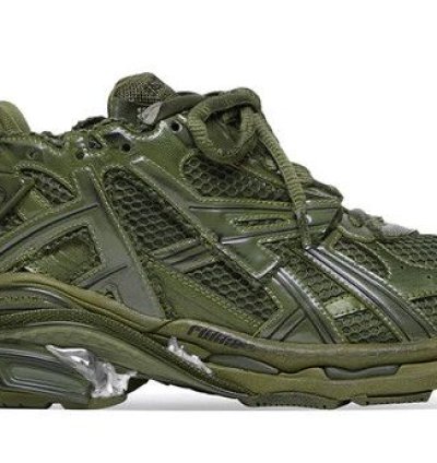 o1s1rm0224 Runner Sneaker in Green