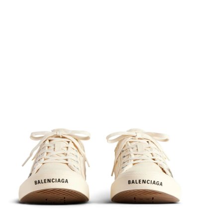 o1srvl11e0325 Paris Low Top Sneakers in Beige