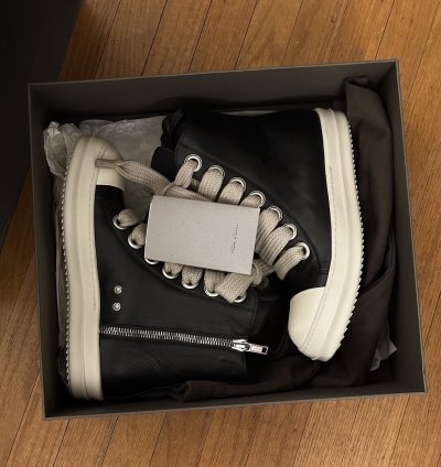 OG Jumbo Lace mainline Ramones (brand new in box)