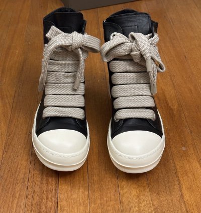 OG Jumbo Lace mainline Ramones (brand new in box)
