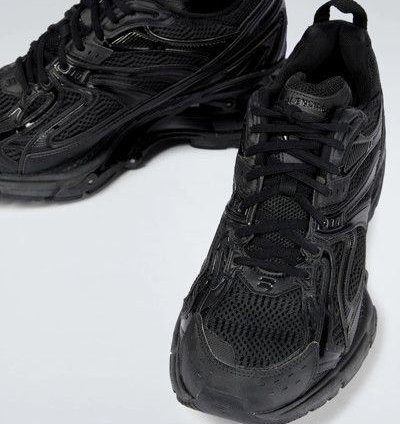 os11x0224 -Pander Sneakers in Black