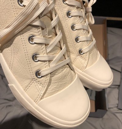 Paris leather low-top sneaker