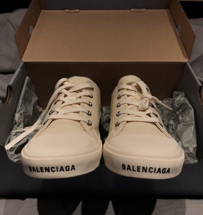 Paris leather low-top sneaker