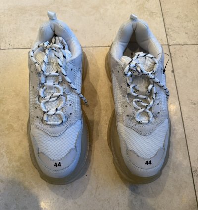RARE BALENCIAGA TRIPLE OFFWHITE SNEAKERS