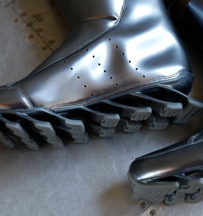 RARE NEW OLD STOCK Metallic Silver Springblade High