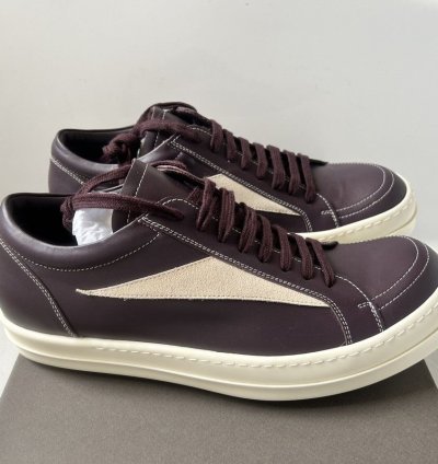 RARE Vintage Sneakers in Amethyst