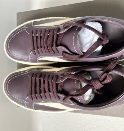 RARE Vintage Sneakers in Amethyst