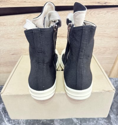 Rick Owen Jumpo Lace Hightop size 10