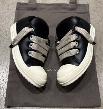 RICK OWENS - Jumbo Lace Low Black Milk