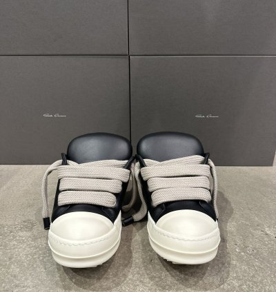 RICK OWENS - Jumbo Lace Low Black Milk
