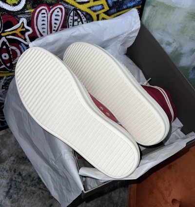 RICK OWENS HI TOP SNEAKERS