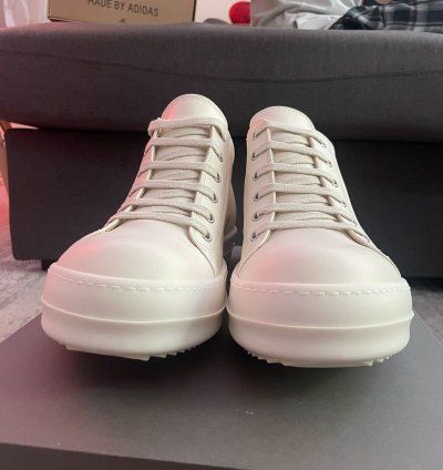 Rick Owens low-top sneaker size 42