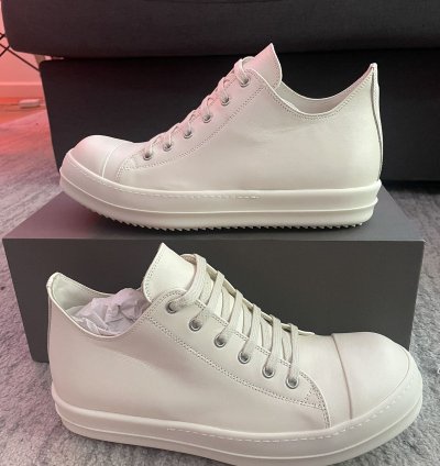 Rick Owens low-top sneaker size 42