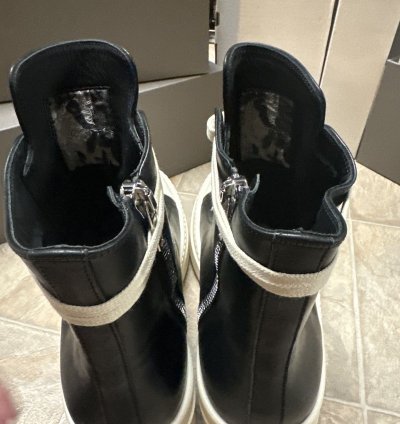 Rick Owens Mega Bumper Sneaks SZ 42 Black leather NWB