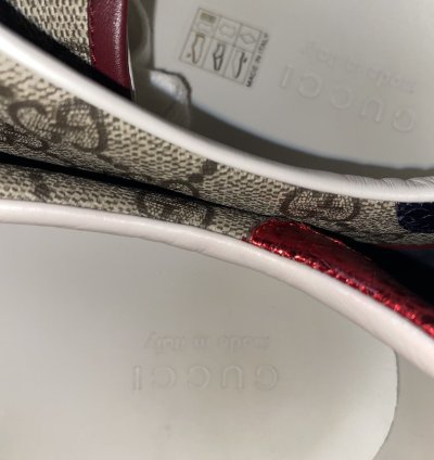 100 authentic Gucci Ace GG Supreme sneaker