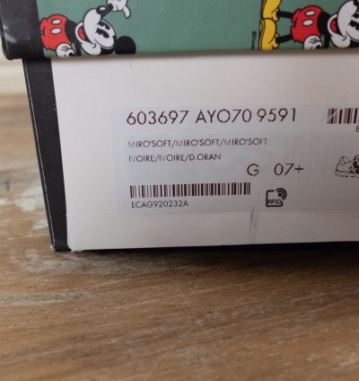 830 GUCCI Ace Mickey Mouse white leather sneakers 8 US
