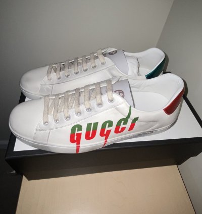 Ace blade print sneaker sz 10us(9 in Gucci)