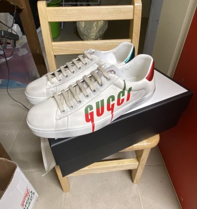 Ace blade print sneaker sz 10us(9 in Gucci)
