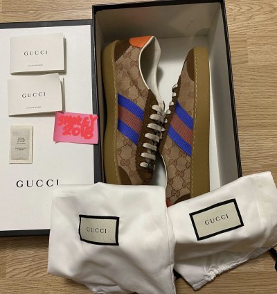 Ace Sneakers