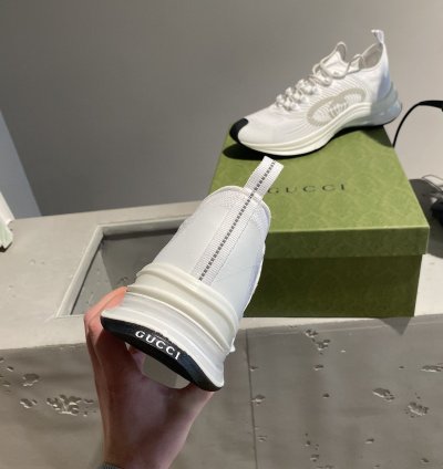 Black Week Sale Gucci Run Sneaker