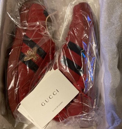Gucci Ace Bee Stripe Logo Embellished Sneakers Size 8 5