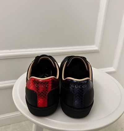 GUCCI ACE black bees
