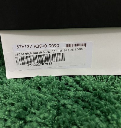 Gucci ACE Blade Logo Sneaker size UK9 US9 5