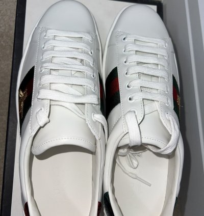 Gucci Ace Embroidered Bee Leather Sneakers