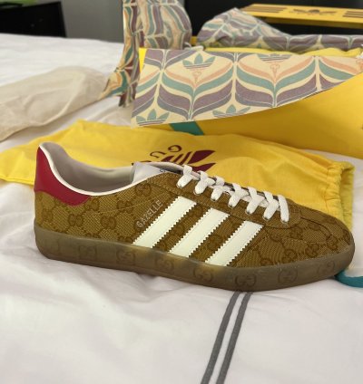 Gucci Adidas Gazelle Beige Low-Top Sneakers