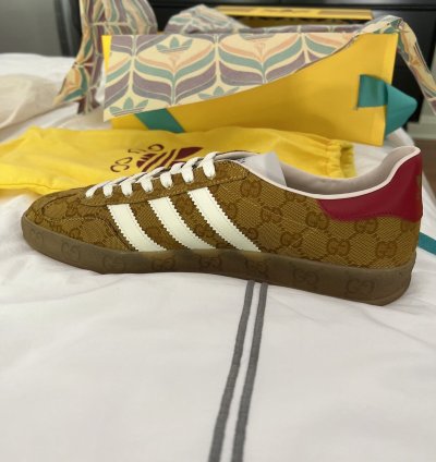 Gucci Adidas Gazelle Beige Low-Top Sneakers