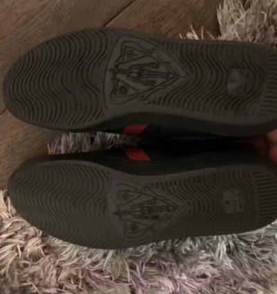 Gucci Bee Sneakers