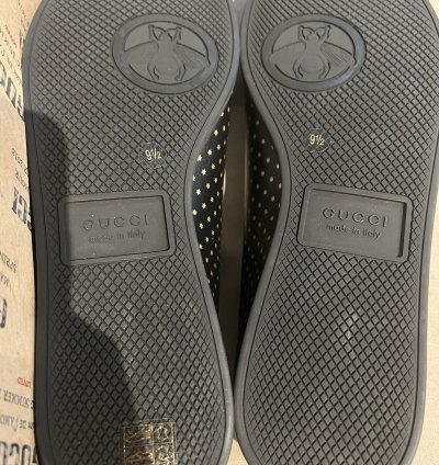 Gucci black gold star sneaker
