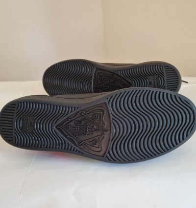 Gucci black sneakers