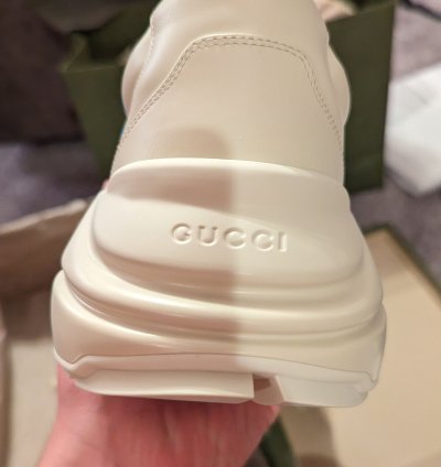 Gucci exquisite sneakers