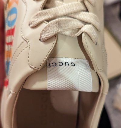 Gucci exquisite sneakers