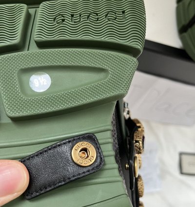 Gucci Flashtrek SEGA Green Removable Crystal