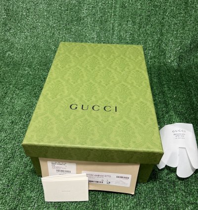 Gucci GG Embossed Black Brown Size 7
