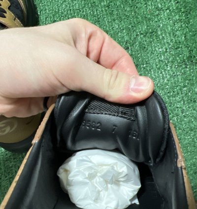 Gucci GG Embossed Black Brown Size 7