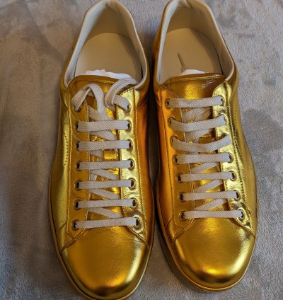 Gucci gold aces
