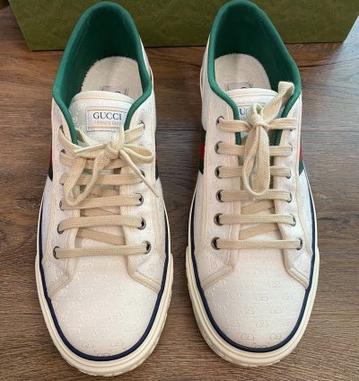Gucci Low tennis sneaker size 9 5