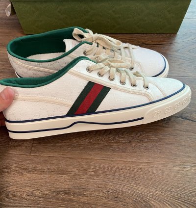 Gucci Low tennis sneaker size 9 5