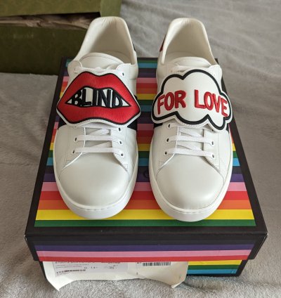 Gucci patch sneakers