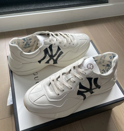 Gucci Rhyton NY Yankees size 10 Gucci