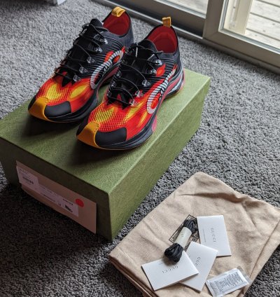Gucci run flames sneaker