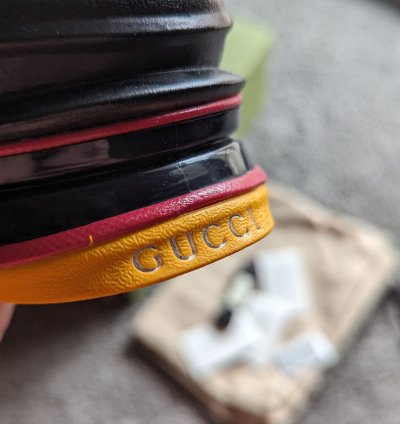 Gucci run flames sneaker