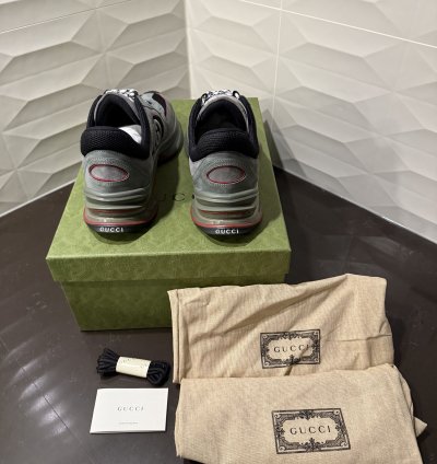 GUCCI RUN SNEAKERS NUBUCK ALASKA LEATHER (SIZE 10US)