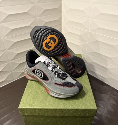 GUCCI RUN SNEAKERS NUBUCK ALASKA LEATHER (SIZE 10US)